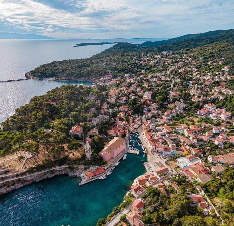 Dolphin Suites Veli Losinj Exterior photo