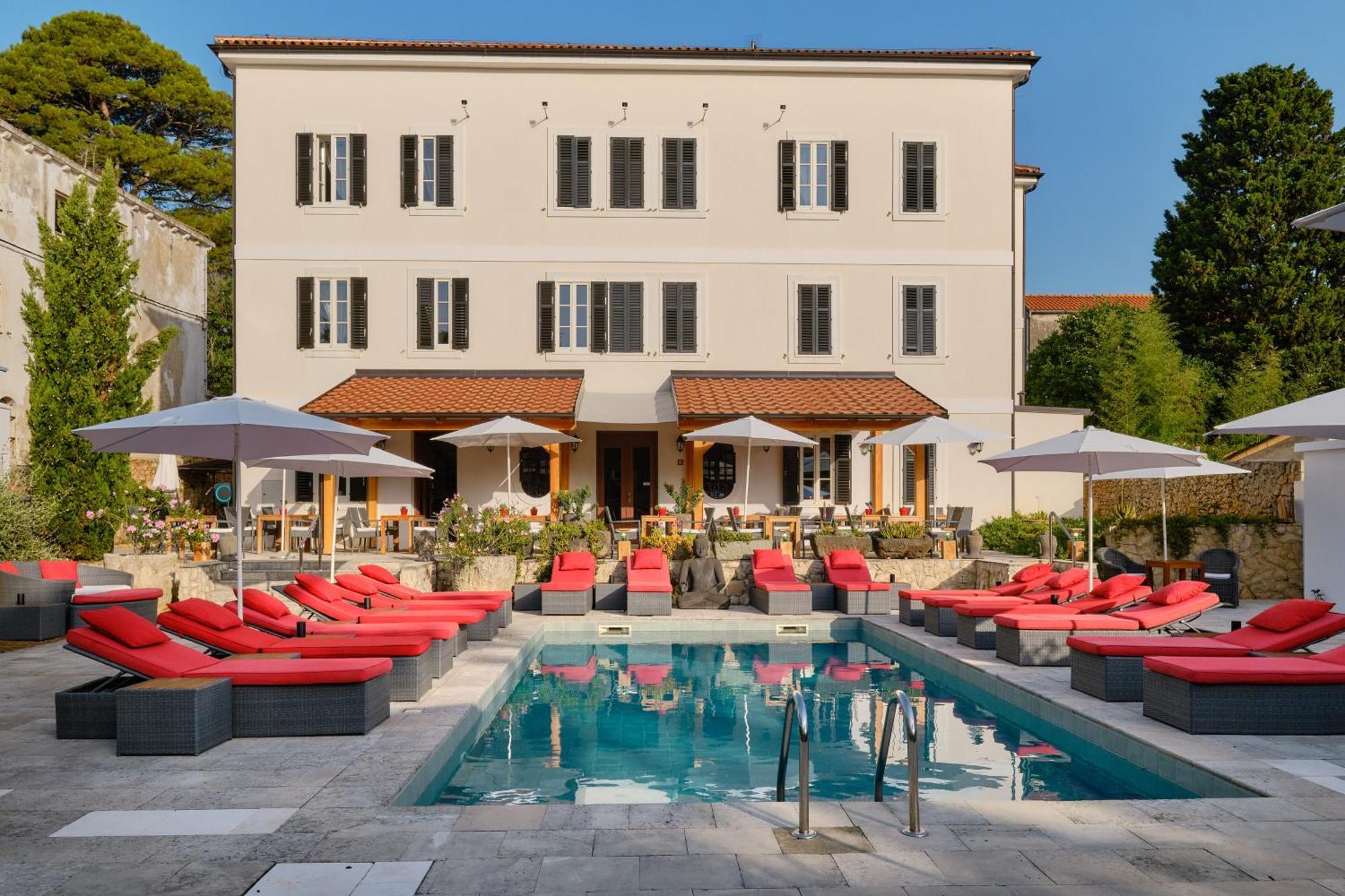 Dolphin Suites Veli Losinj Exterior photo